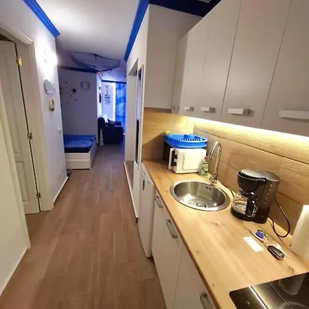 Apartment Tenerife 6 *